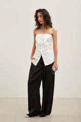White pointed-collar long-line strapless top
