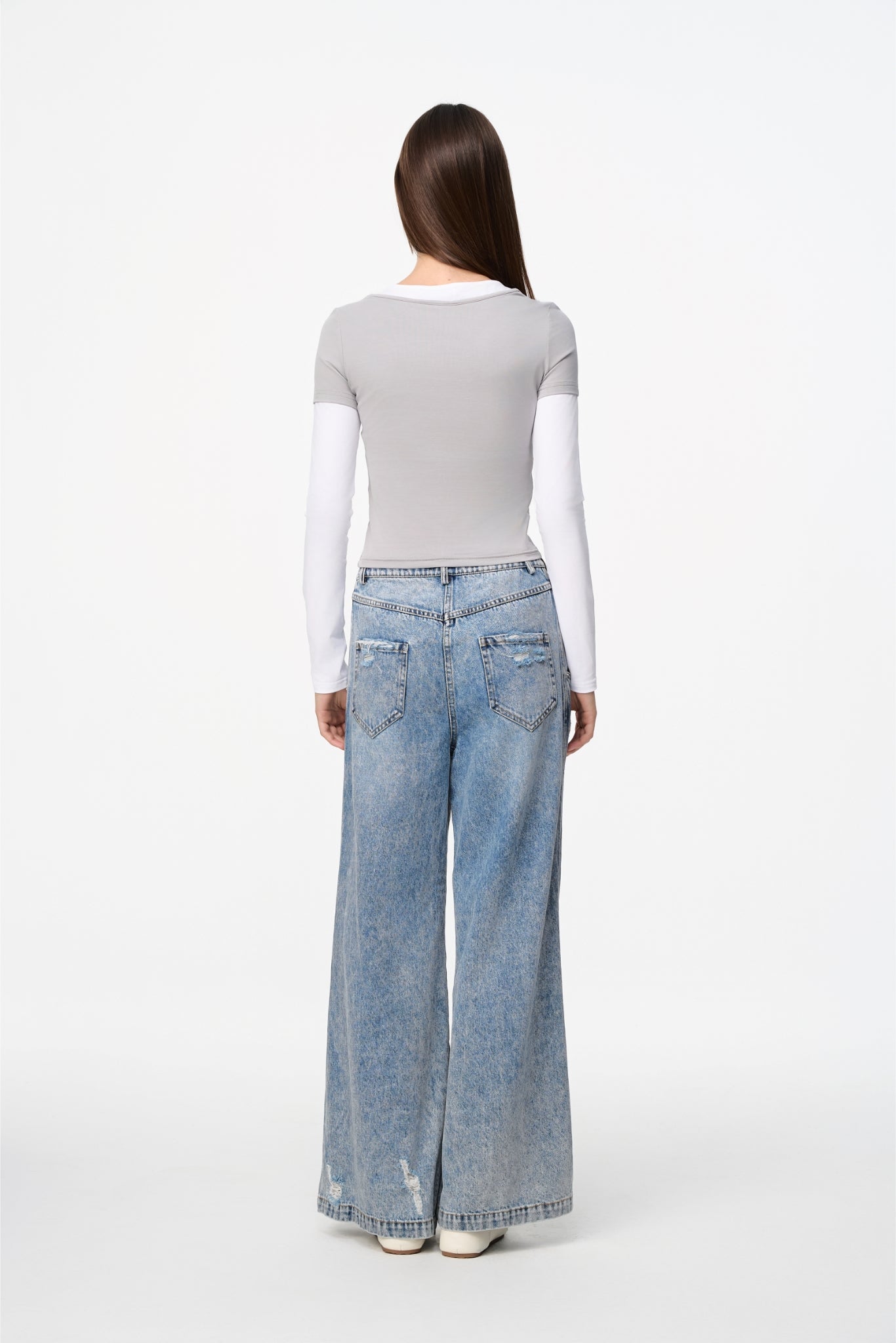 Grey & White Color Block Label Long Sleeve Top
