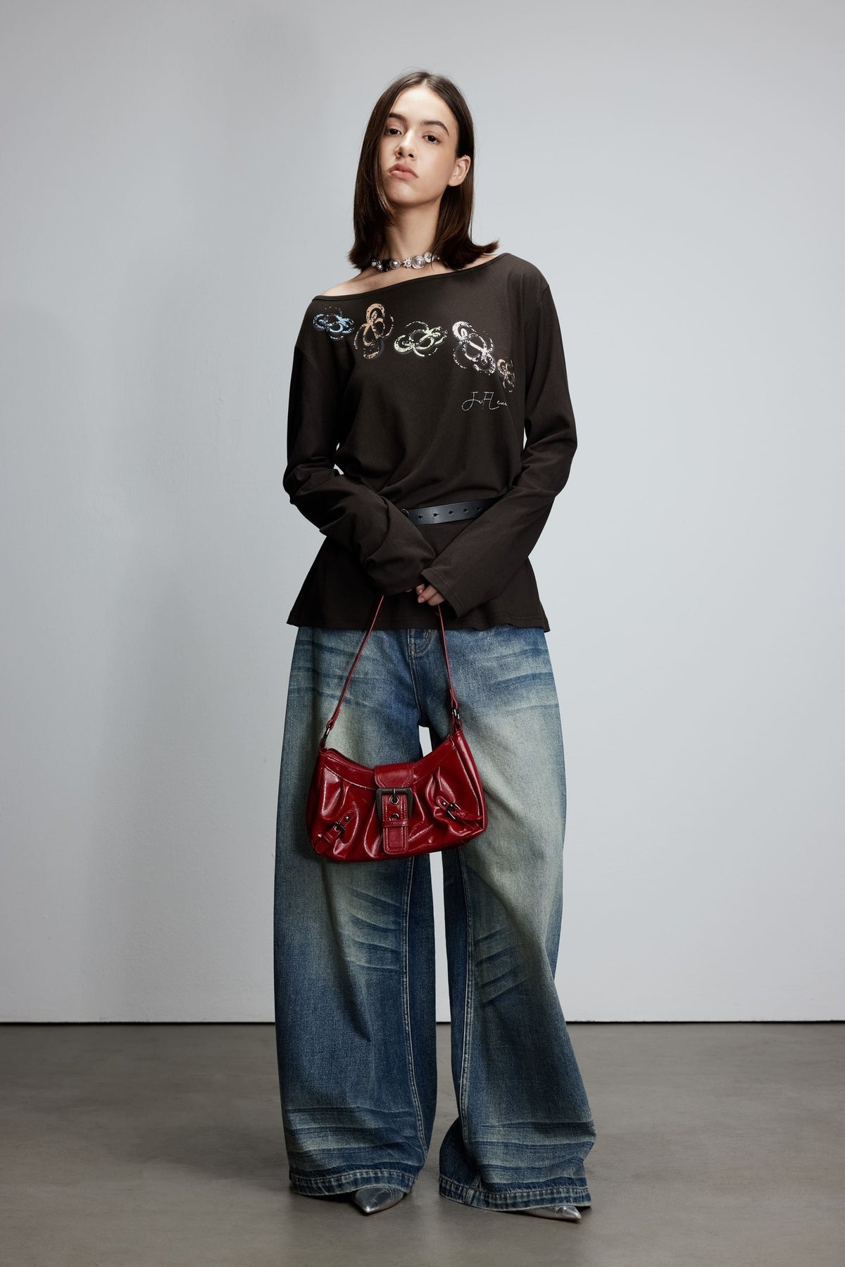 Colorful LOGO lazy off-the-shoulder long-sleeved top