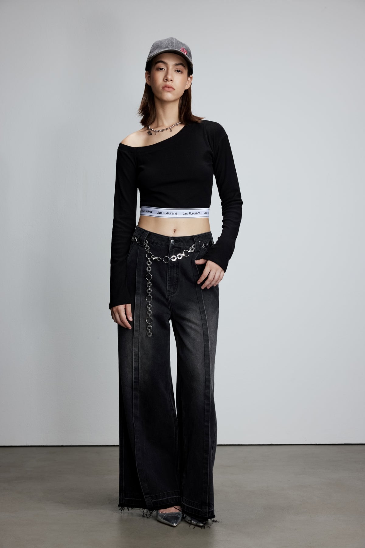 Elastic Rib Logo Black One-Shoulder Top