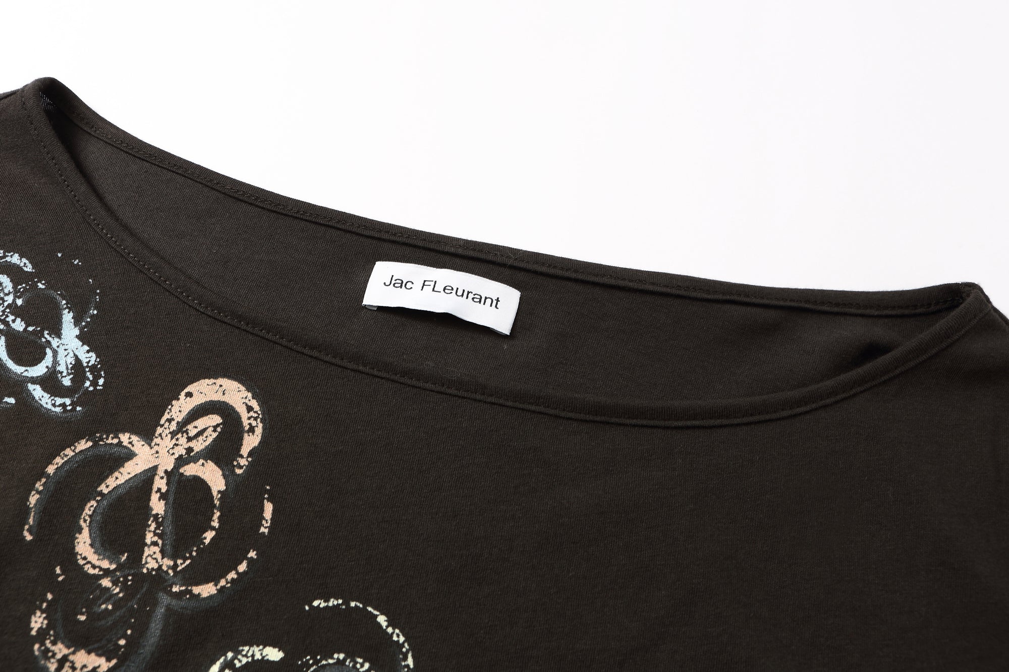 Colorful LOGO lazy off-the-shoulder long-sleeved top